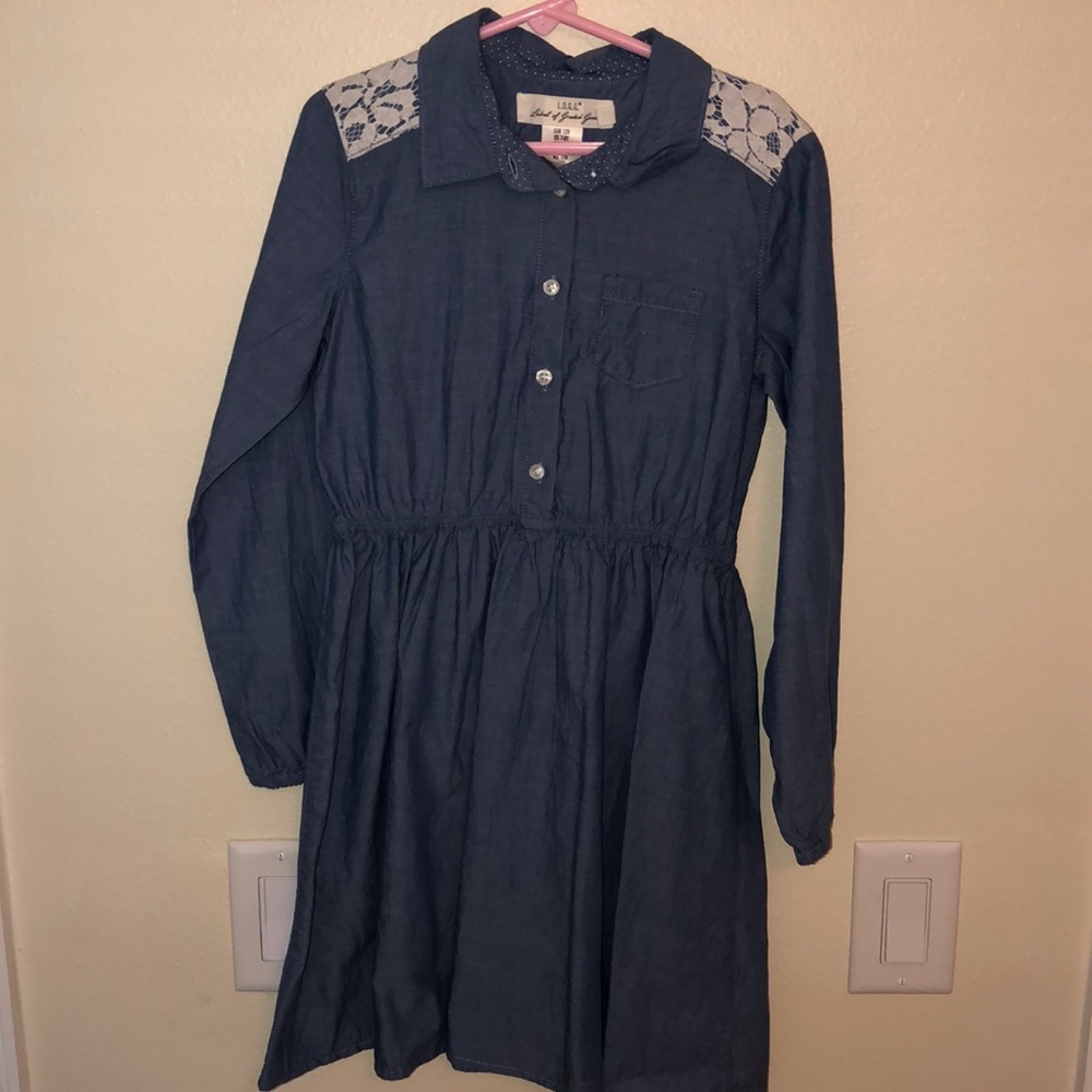 NWT 🆕 H&M Denim Dress 👗 w/ Lace